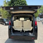 Interior Alphard Tipe X 2019 Hitam